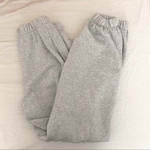 Brandy Melville Rosa Sweatpants in Light Gray